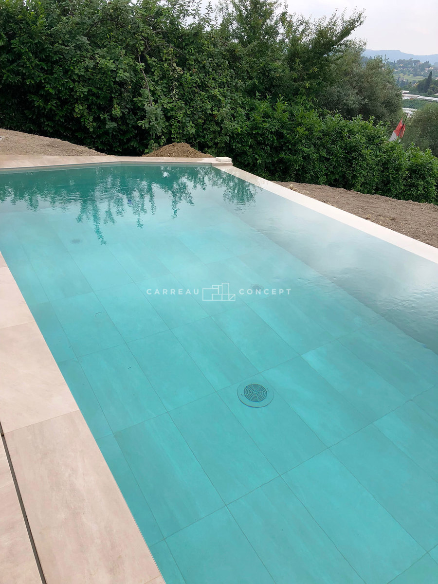 Piscine carrelages Vence Photo 3