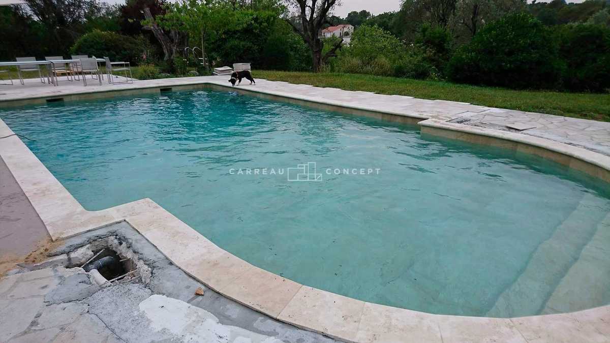 Piscine en travertin Roquefort Photo 10