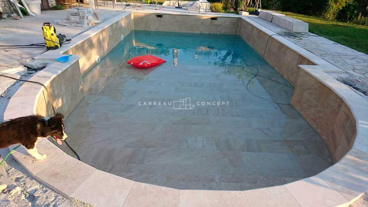 Piscine en travertin Roquefort Photo 5