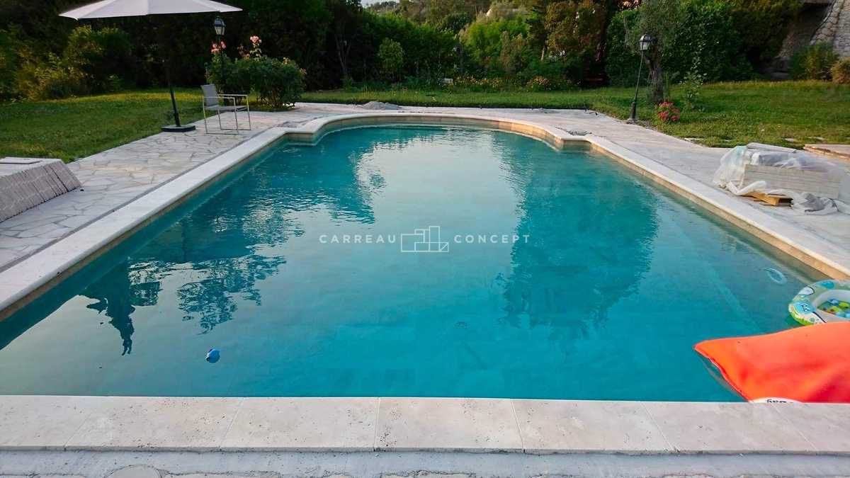 Piscine en travertin Roquefort Photo 7