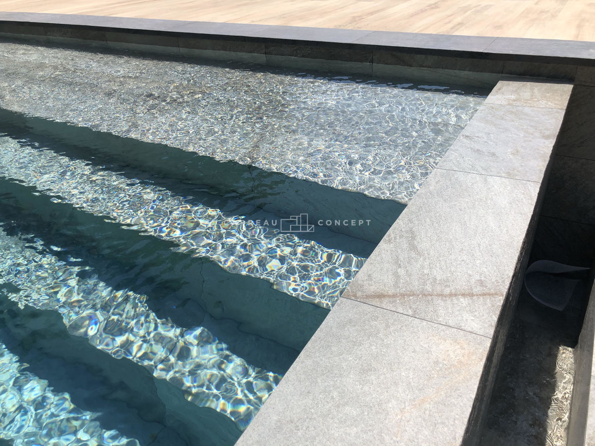 Carrelages piscine contemporaine Chateauneuf Photo 2