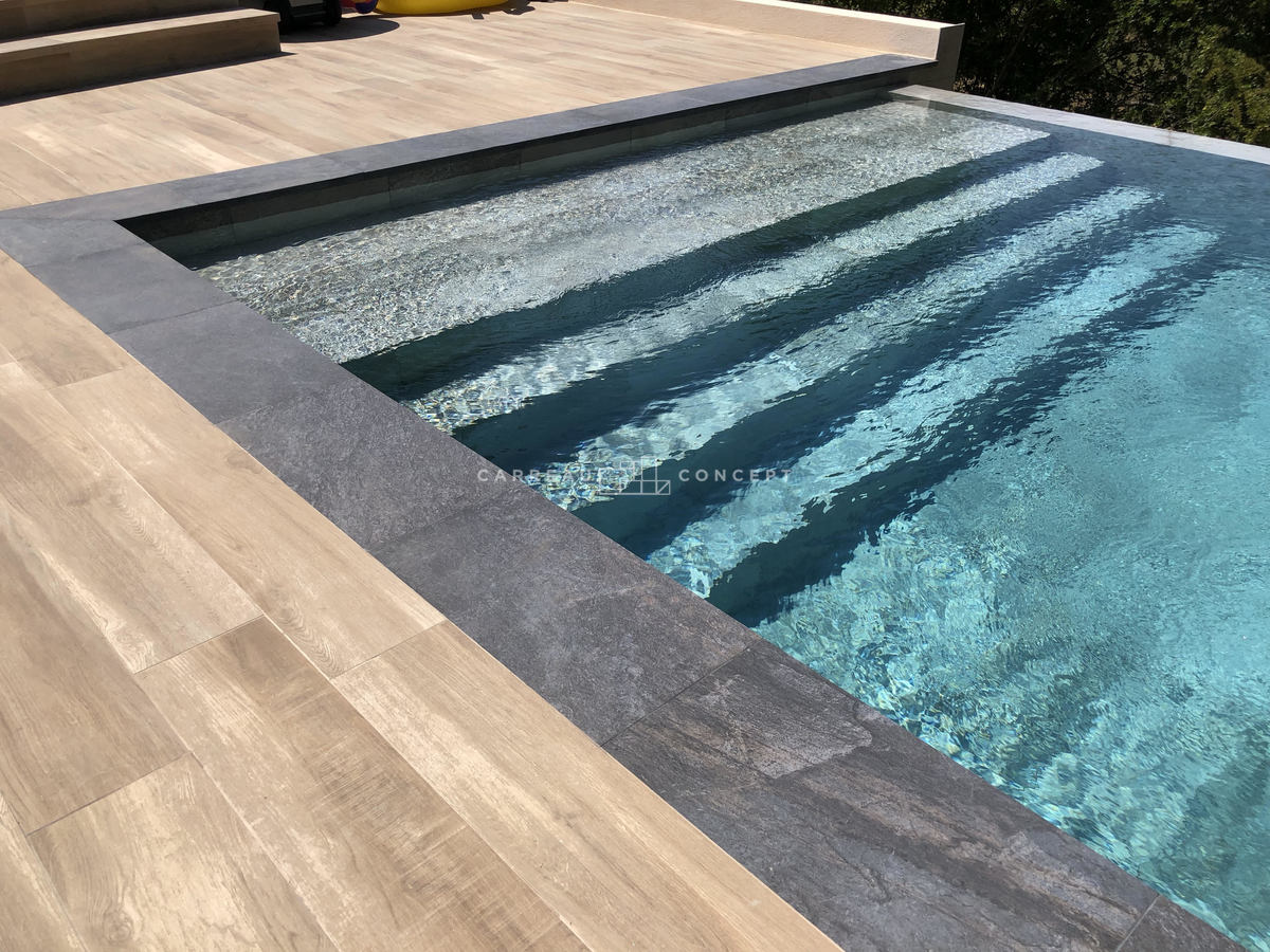 Carrelages piscine contemporaine Chateauneuf Photo 3