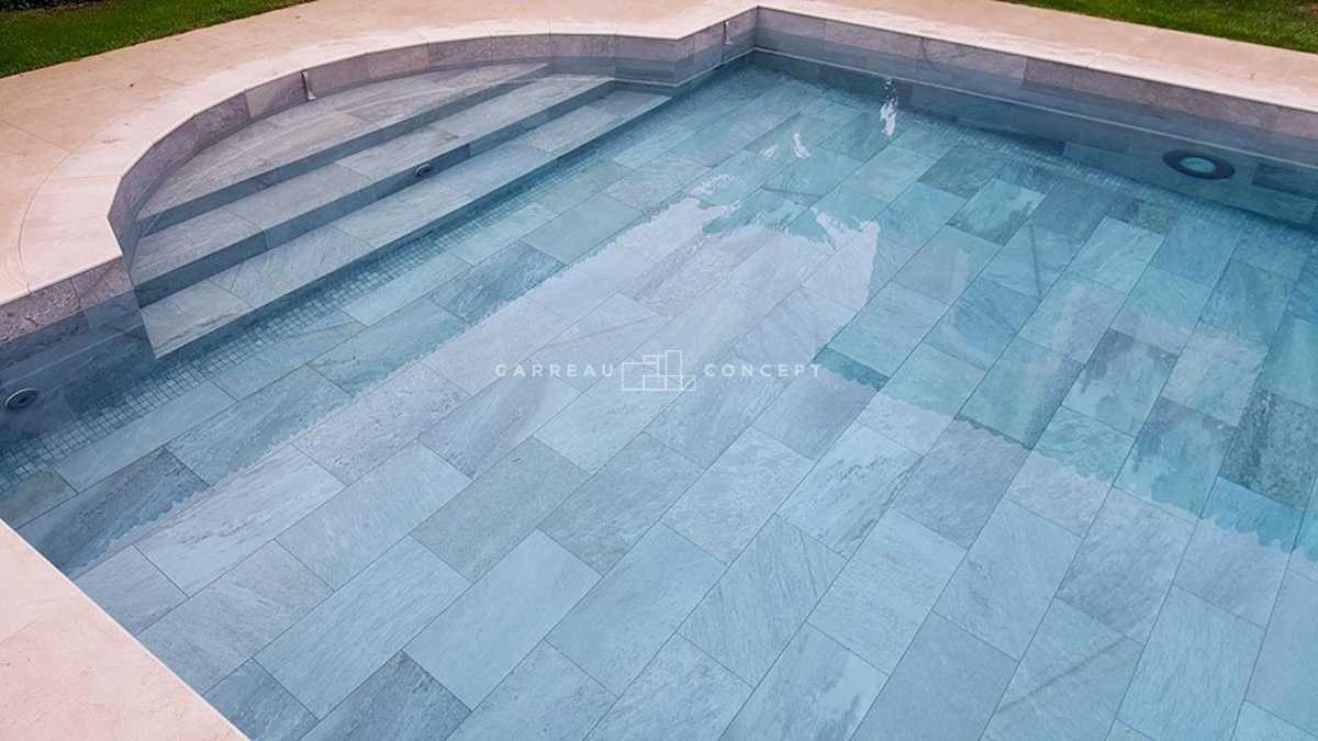 Carrelages piscine contemporaine Plascassier Photo 1